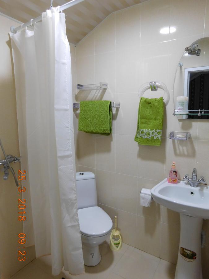 Akaki's Guesthouse Bordjomi Extérieur photo